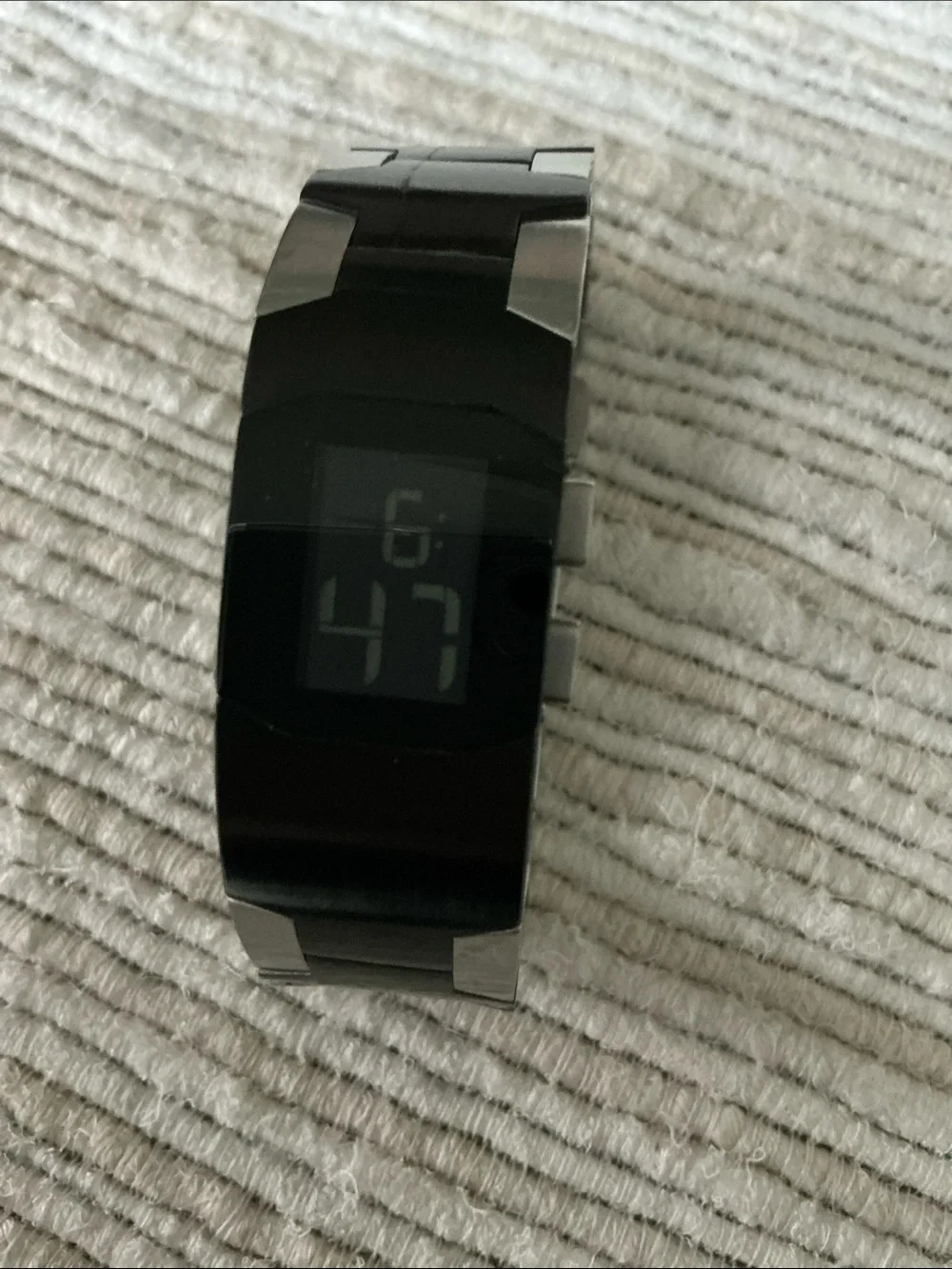 Vintage Diesel DZ9008 reto style digital timepiece.